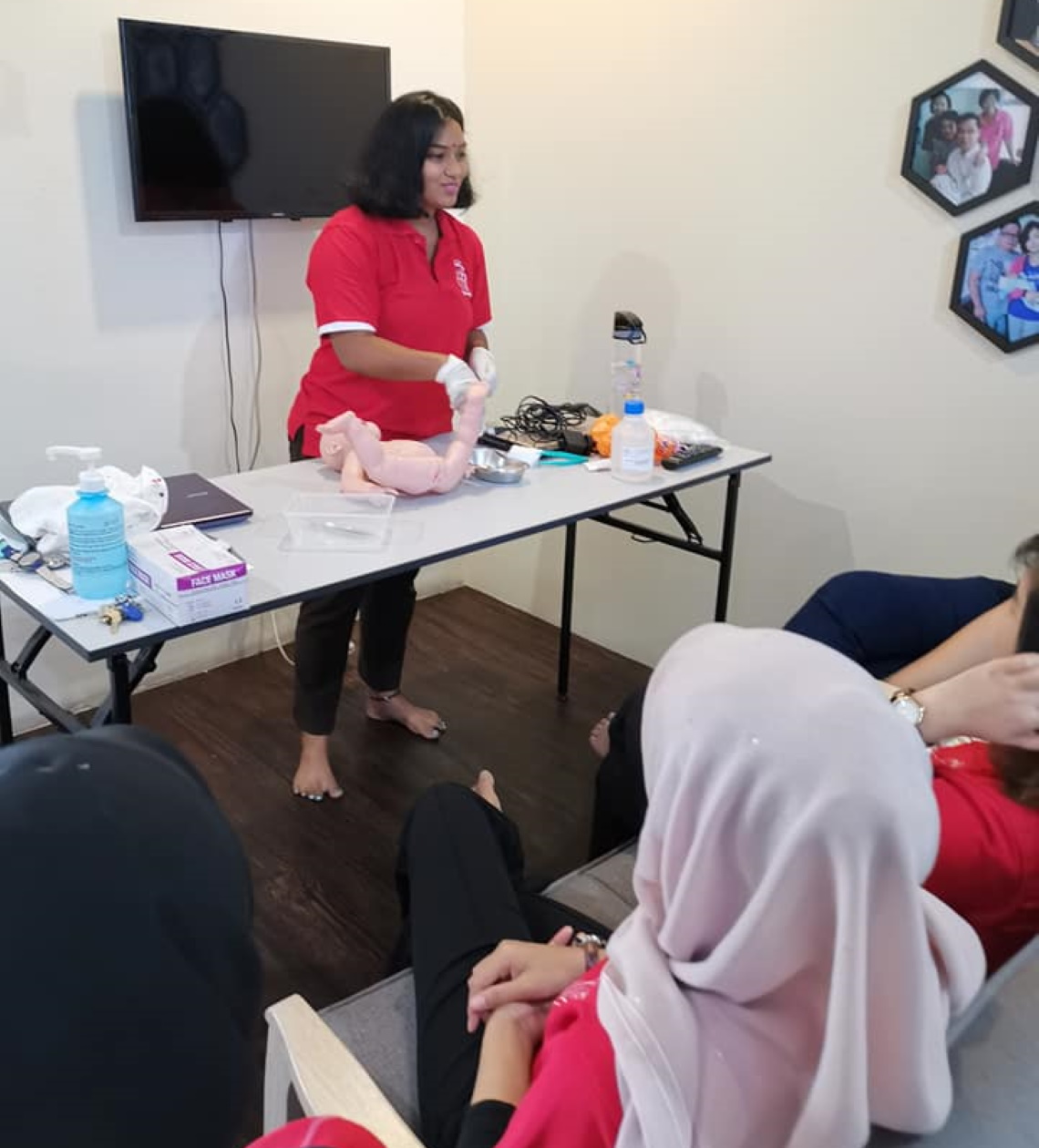 定期培训及员工团队建设 | Regular Training and Team Building | Confinement Service Johor Bahru (JB) | 新山月子中心 | 新山陪月中心 定期培训及员工团队建设 | Regular Training and Team Building | Confinement Service Johor Bahru (JB) | 新山月子中心 | 新山陪月中心