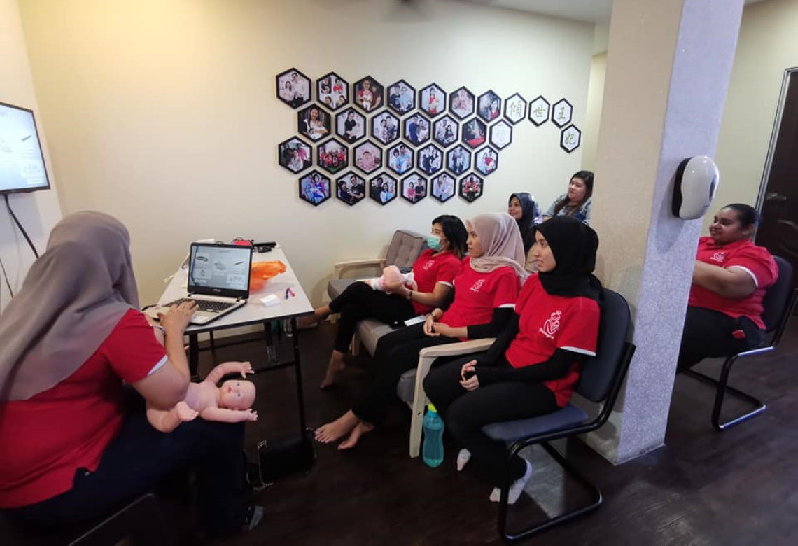定期培训及员工团队建设 | Regular Training and Team Building | Confinement Service Johor Bahru (JB) | 新山月子中心 | 新山陪月中心 定期培训及员工团队建设 | Regular Training and Team Building | Confinement Service Johor Bahru (JB) | 新山月子中心 | 新山陪月中心